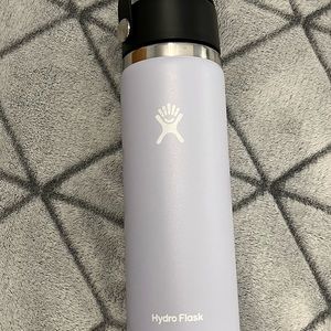 Hydro Flask 20 ounce Wide Mouth Bottle with Sipper